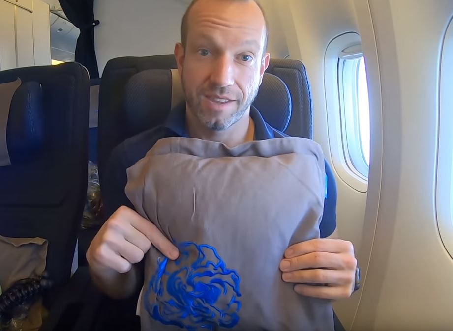  Premium economy passengers get a much nicer pillow and blanket