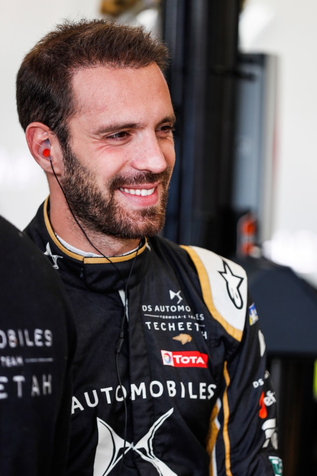  Jean-Eric Vergne clinched his first pole position of the season