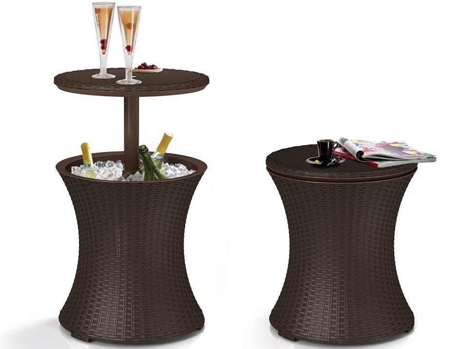  The garden furniture can be used as a bar, coolbox and coffee table