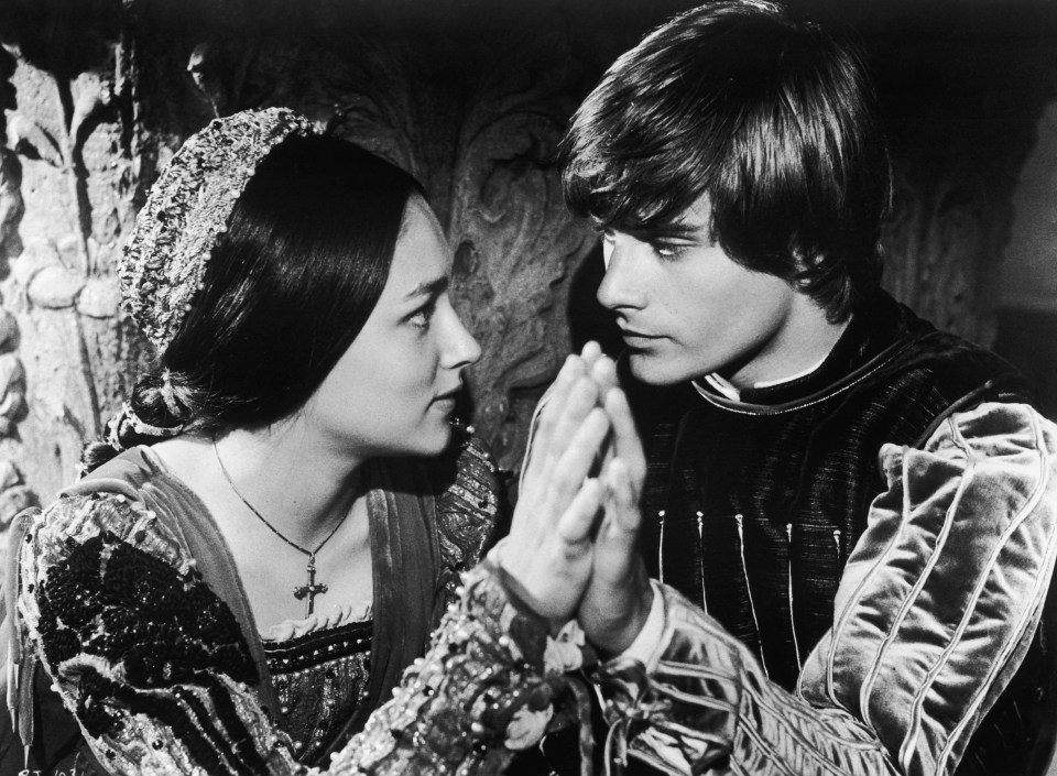  Leonard Whiting and Olivia Hussey in the title roles of Franco Zeffirelli's film version of Shakespeare's 'Romeo And Juliet'