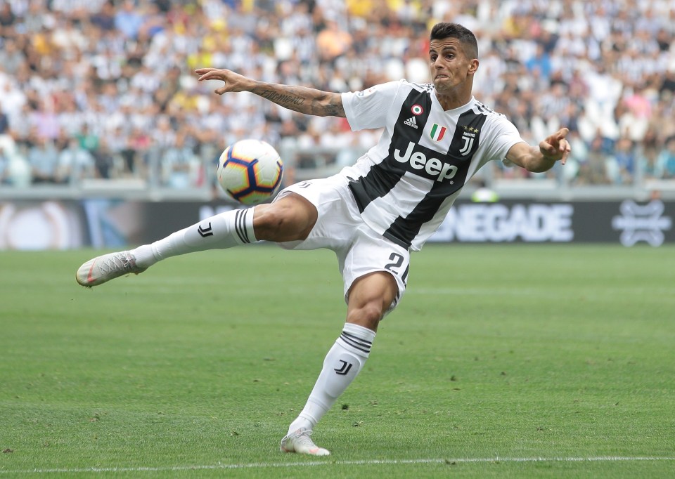  Manchester City are keen to sign Juventus right-back Joao Cancelo