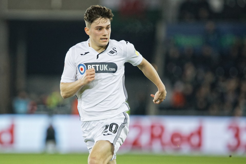  Daniel James is edging closer to sealing a move to Manchester United