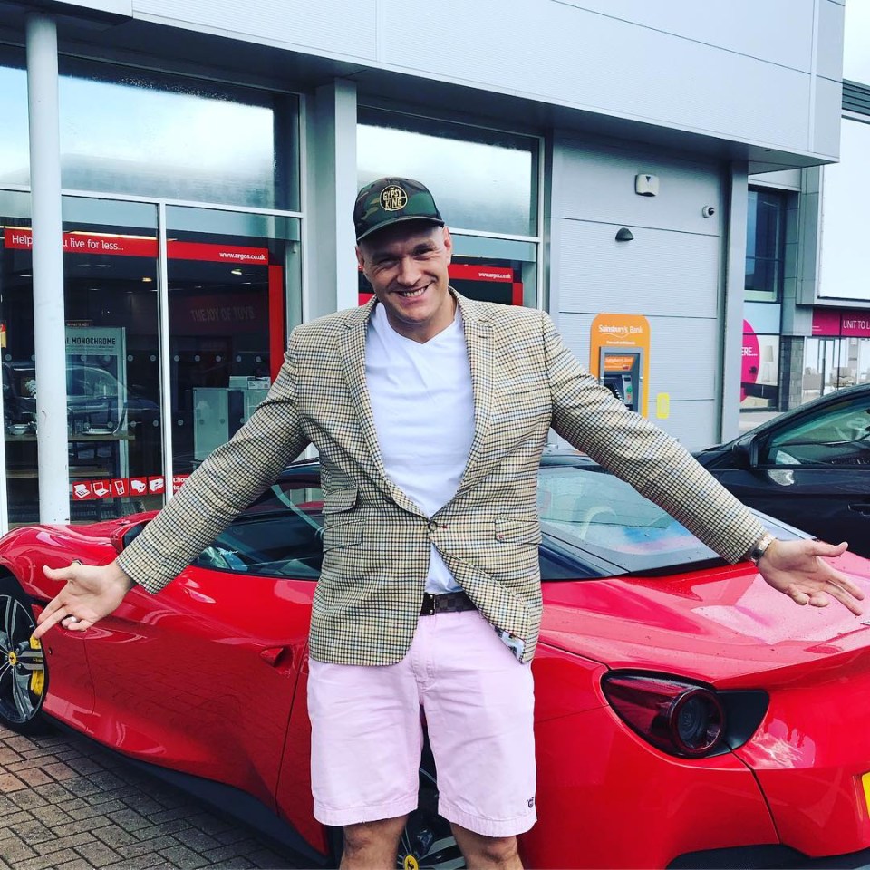  Tyson Fury lives a life of luxury after signing an £80m TV deal with ESPN