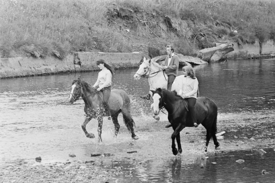 The washing of the horses in the river Eden in preparation for their sale