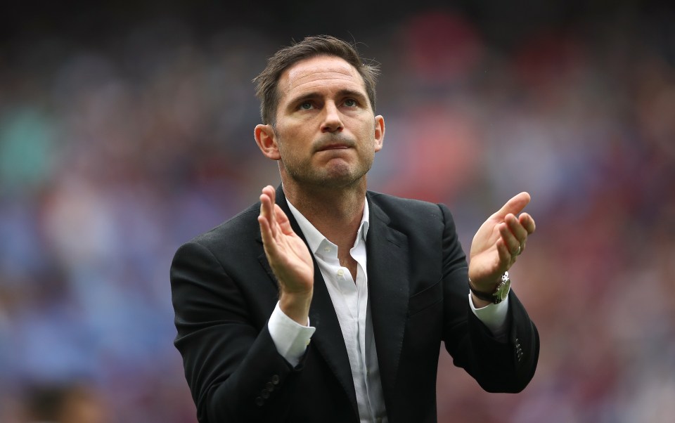  Frank Lampard is the bookies' favourite to replace Maurizio Sarri at Chelsea