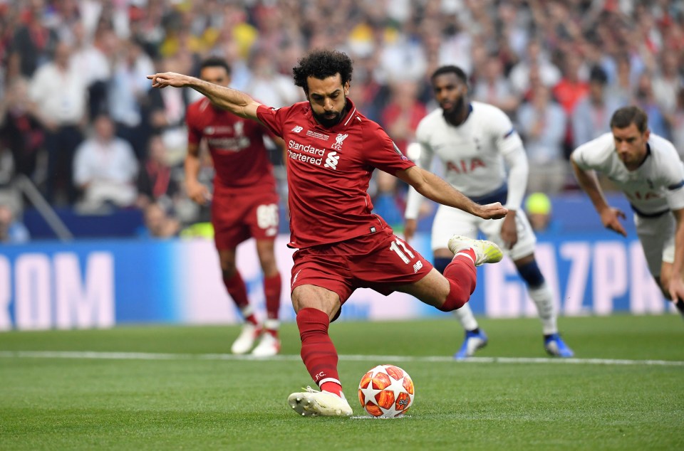  Mo Salah scores his penalty after two minutes