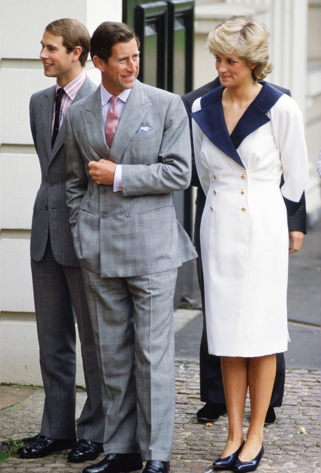 Diana wore a similar dress when she was pictured with Prince Charles outside Clarence House in 1987