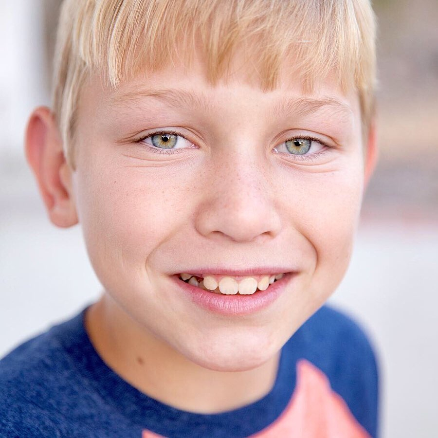 Baby Carlos was played by eight kids, including Grant Holmquist and his sister Avery