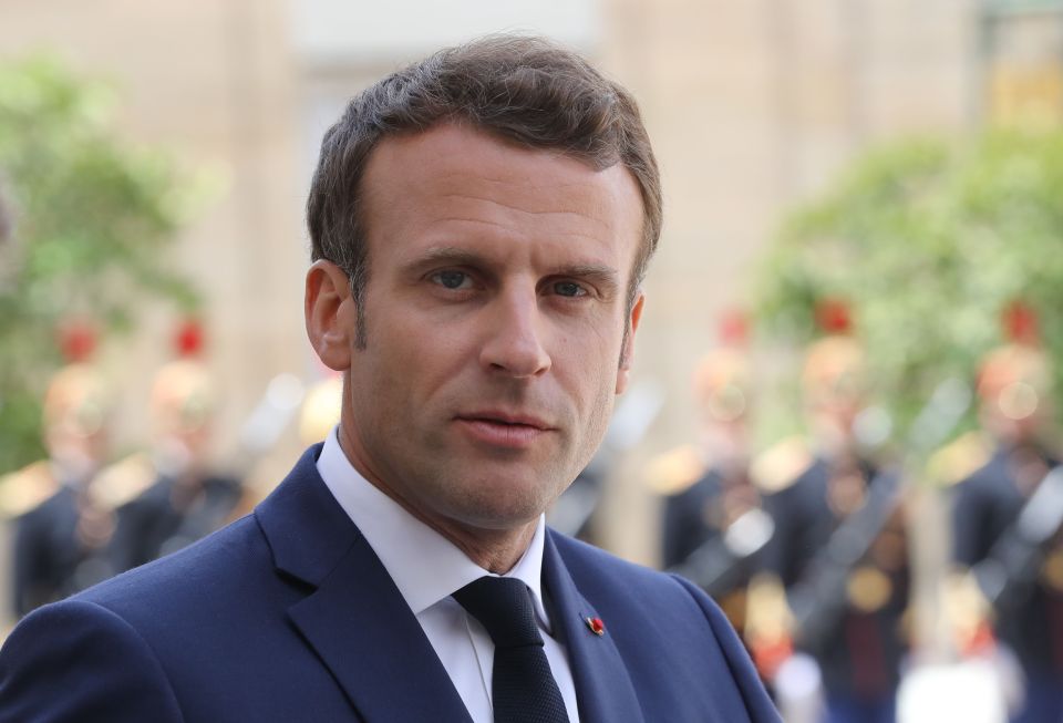  Emmanuel Macron claims failure to accept current EU terms will lead to a No Deal on October 31