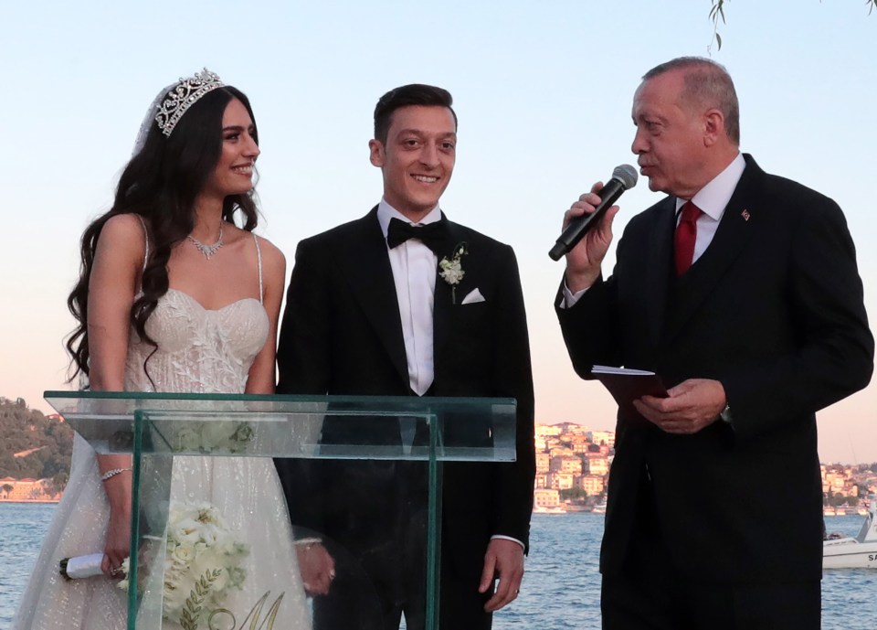  Mesut Ozil was among three Gunners players to get hitched this summer break