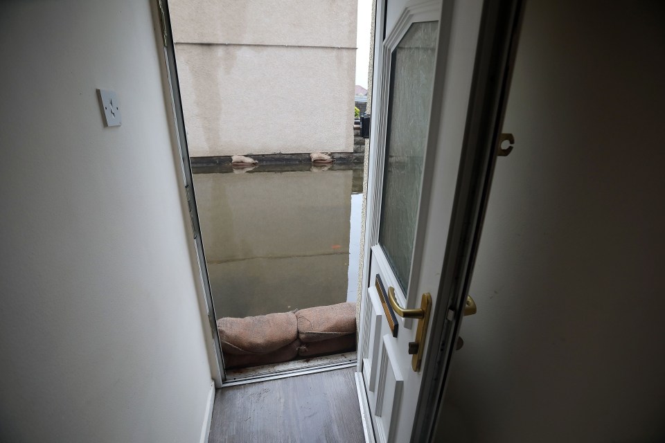 Heavy rain causes flooding to multiple properties in Mancot