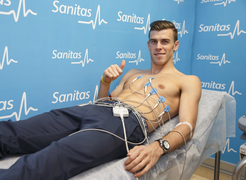  Gareth Bale didn't mind showing off his shredded upper body either