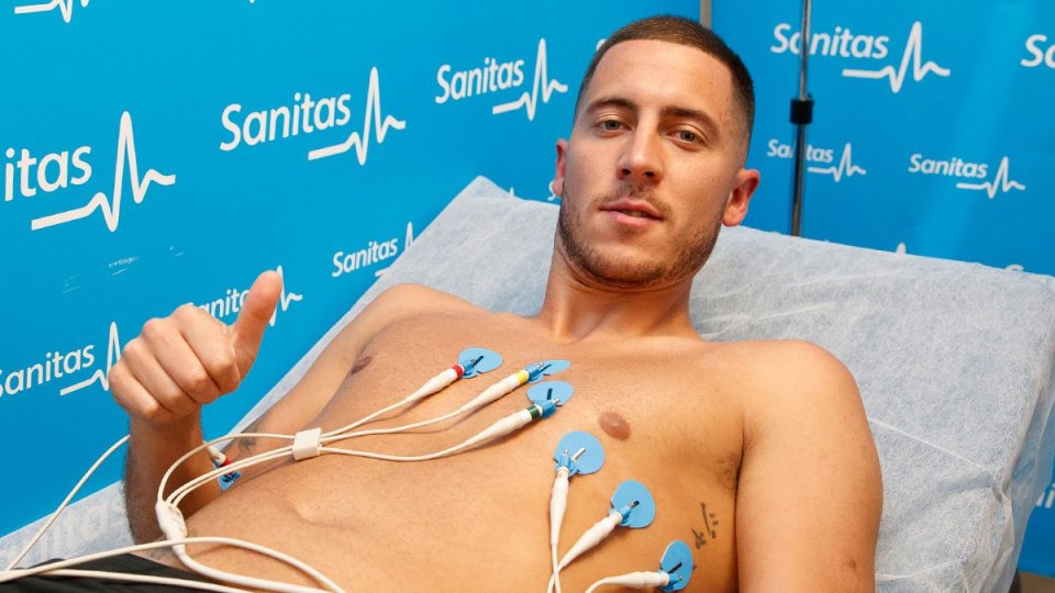  Eden Hazard showed off his 'dad bod' during his Real Madrid medical