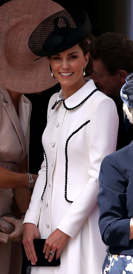  Kate wore a Catherine Walker coat and Lock & Co hat