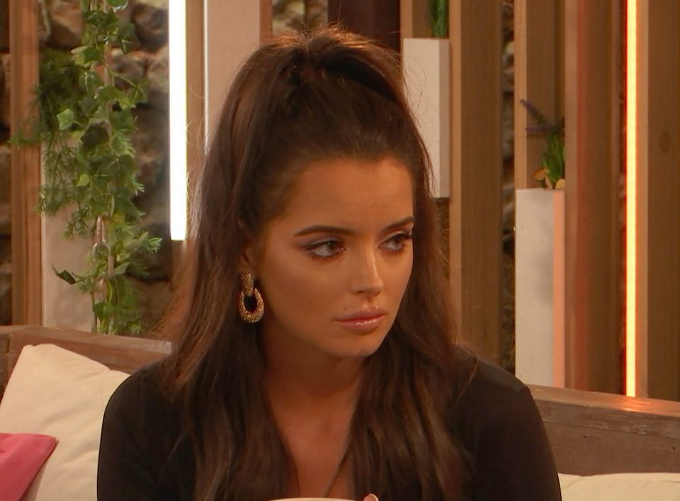  Maura confronts love rival Elma on tonight's Love Island