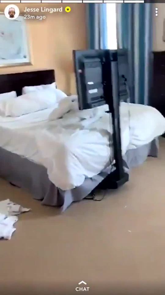  Jesse Lingard says a lot of 's***' happened in his hotel room