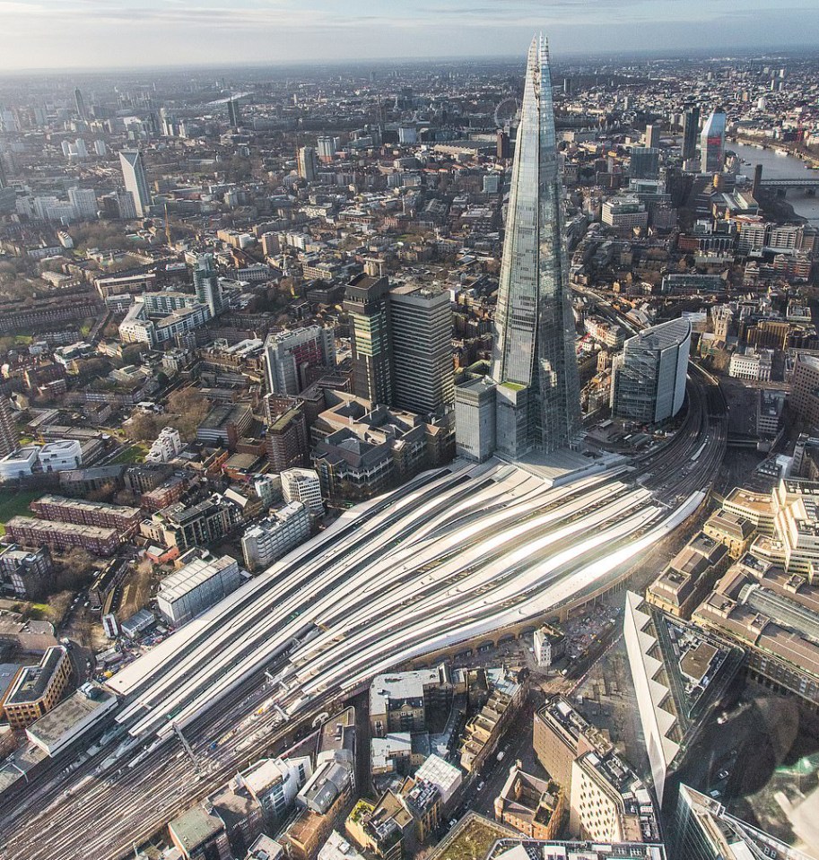  London Bridge station doubled its passenger capacity in January 2018 with the reopening of five platforms