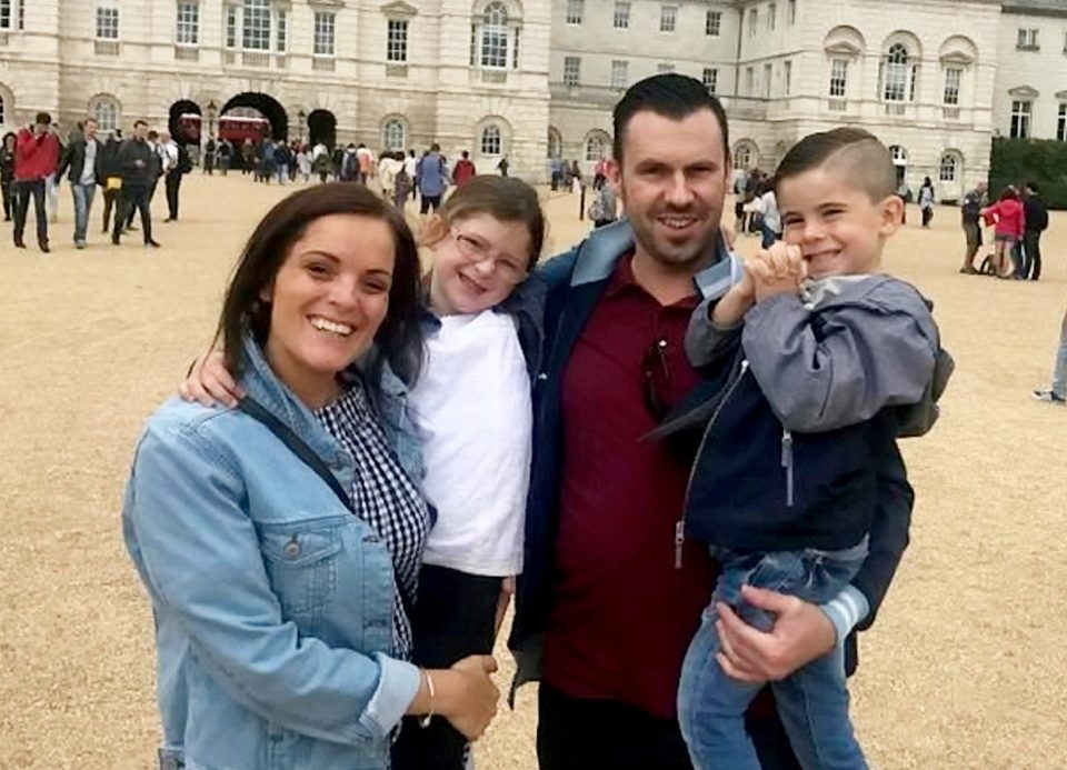  Mum Jenny and dad Andy pictured with their twin children Stanley, who was shot dead by an air rifle, and Elsie