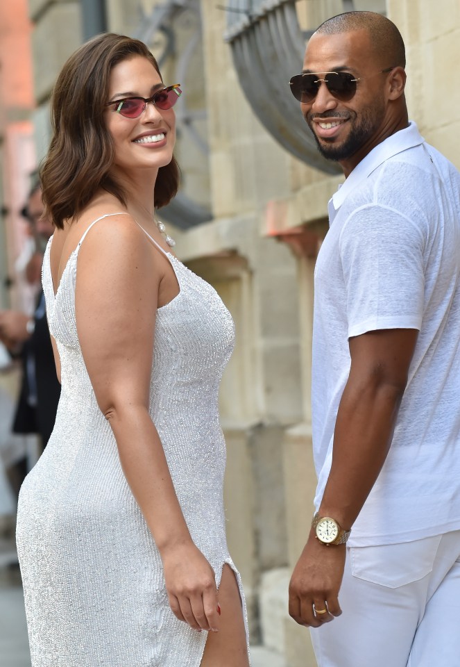  Ashley Graham and Justin Irvine flew to France for the occassion