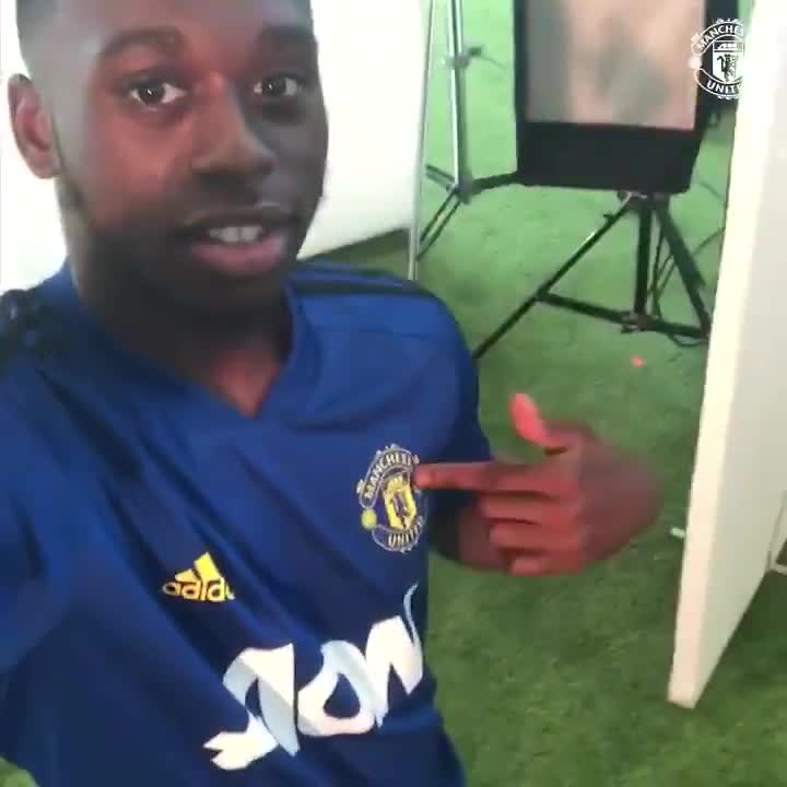  Wan-Bissaka says he loves the family feel Ole Gunnar Solskjaer is creating at Manchester United