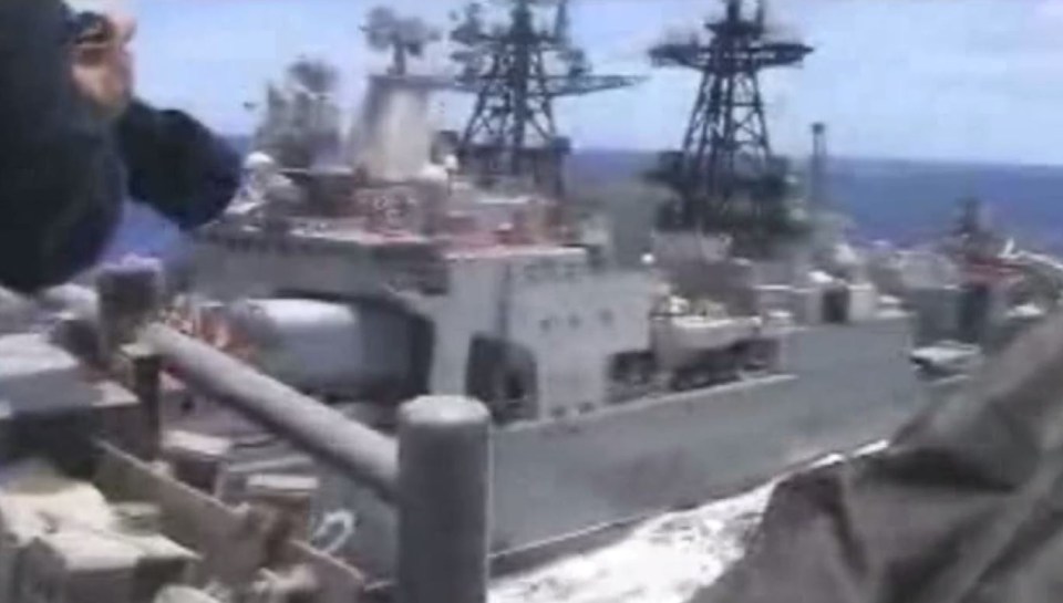 Video taken from the deck of the USS Chancellorsville as the Russian ship almost smashes in to it