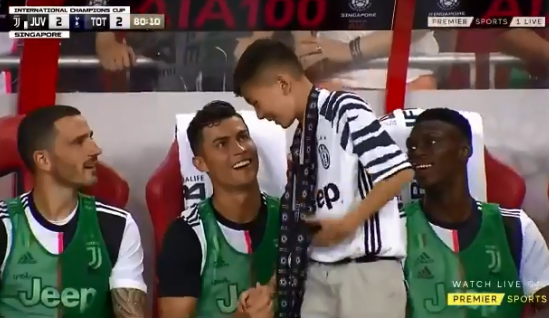  Ronaldo appeared to be highly amused by the gutsy supporter