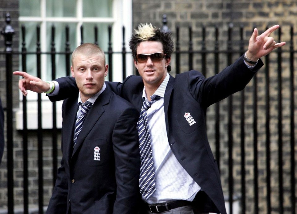  Andrew Flintoff and Kevin Pietersen arriving at No10 for a reception in 2005