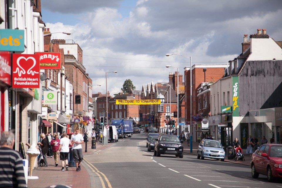 There are more than 11,000 charity shops in the UK