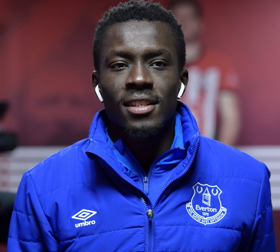  Everton star Idrissa Gueye is back on PSG's radar according to French press