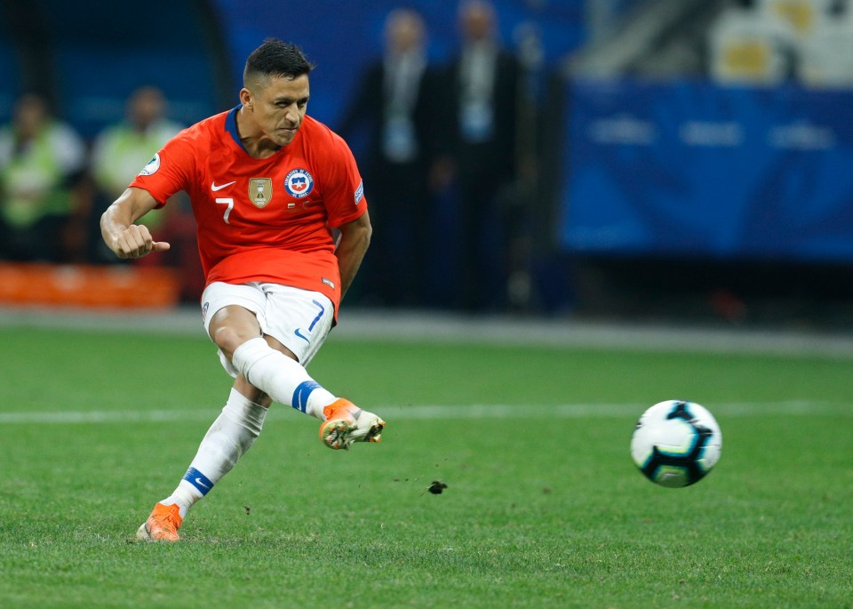  Man Utd flop Alexis Sanchez slammed his critics "talking s**t" about him after firing Chile to the Copa America semi-finals