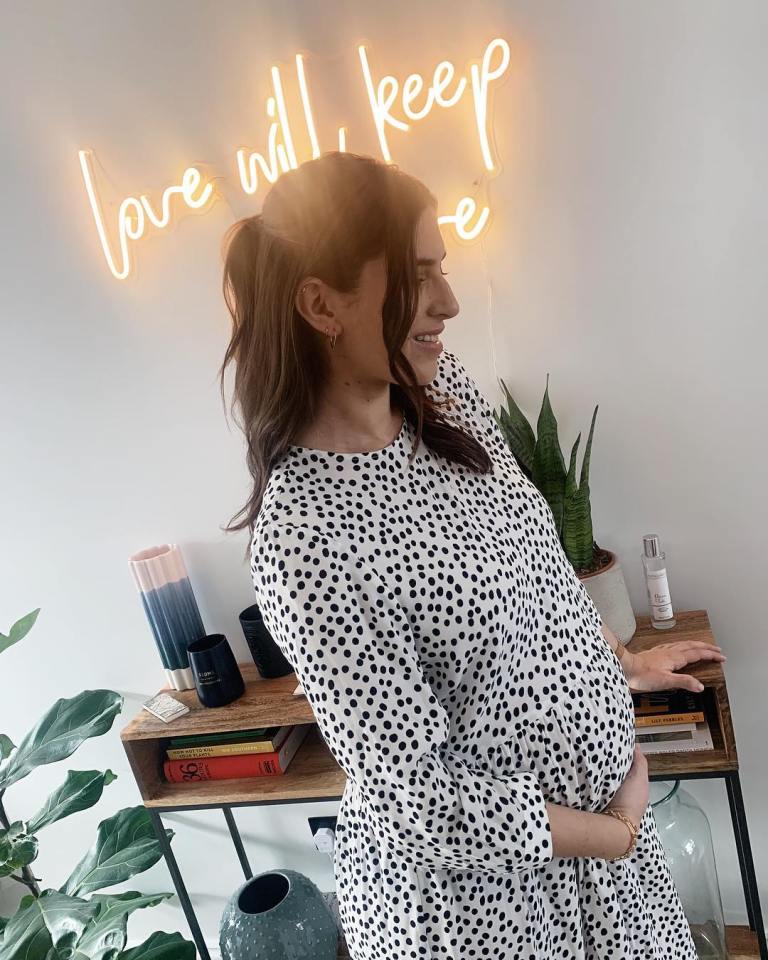  Author Lily Pebbles wore it as a maternity dress