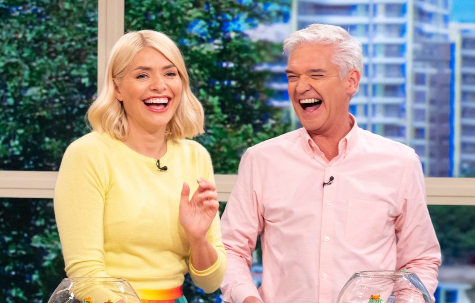  Holly Willoughby and Phillip Schofield are off on their holidays