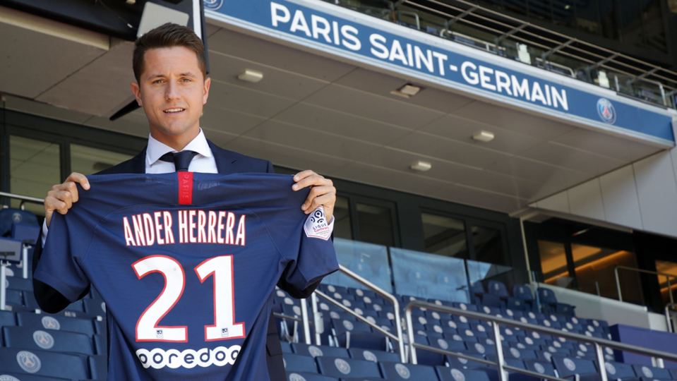  Ander Herrera has joined PSG on a free transfer from Man Utd, signing a five-year contract