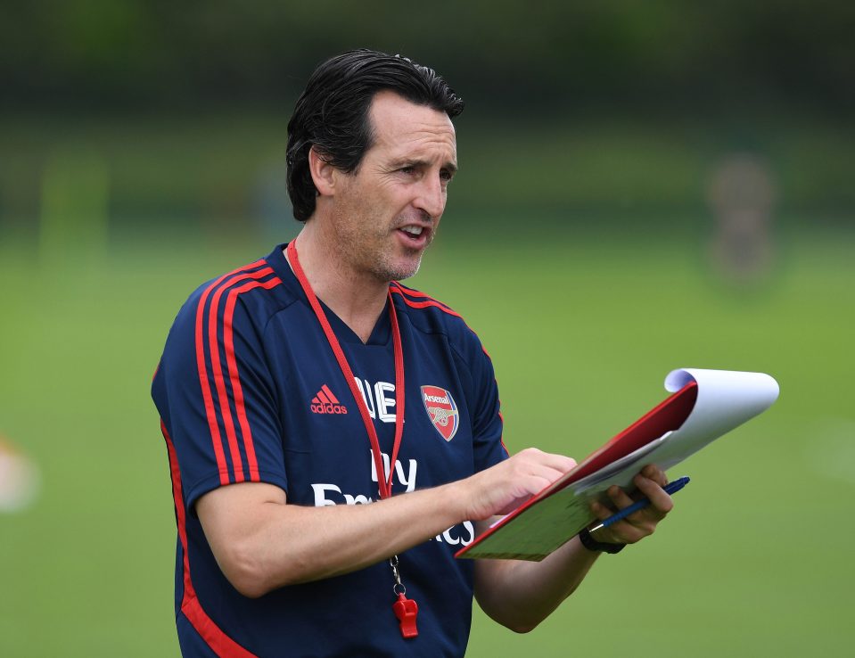  Unai Emery took training as he looks to bring in reinforcements for the Gunners