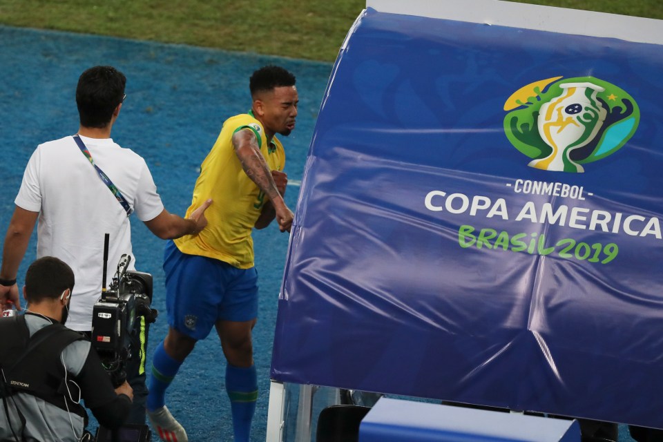  Jesus then landed a punch on the dugout where officials sit