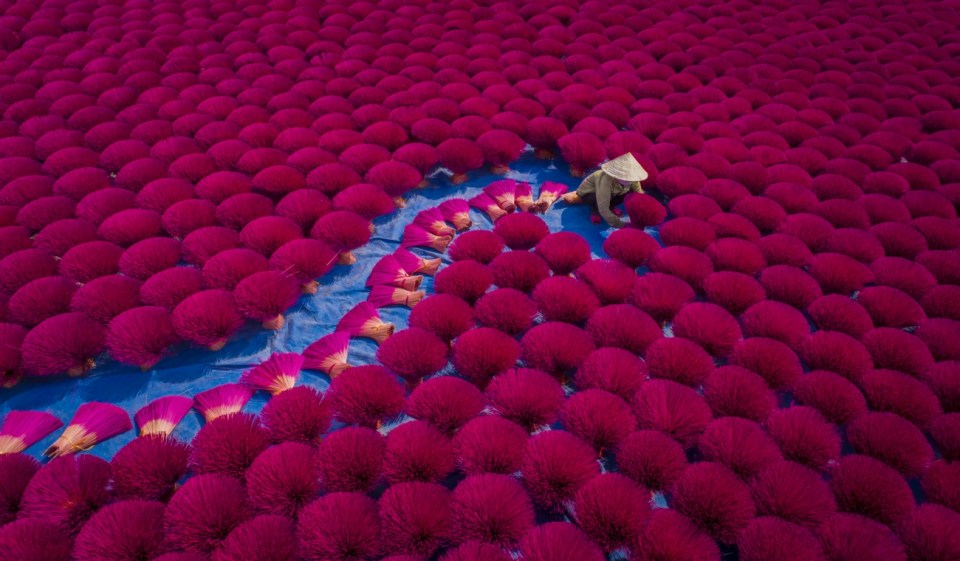  Making incense in Hanoi, Vietnam