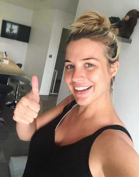  Gemma gave fans a thumbs-up after the birth