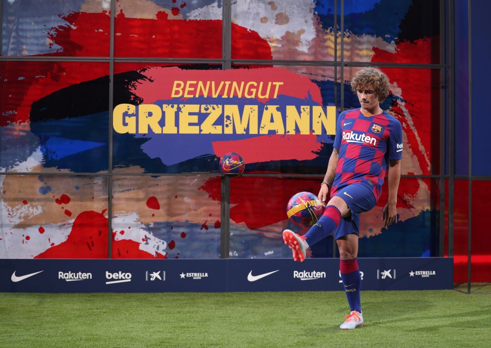  Griezmann signed a five-year contract that includes a £720m release fee