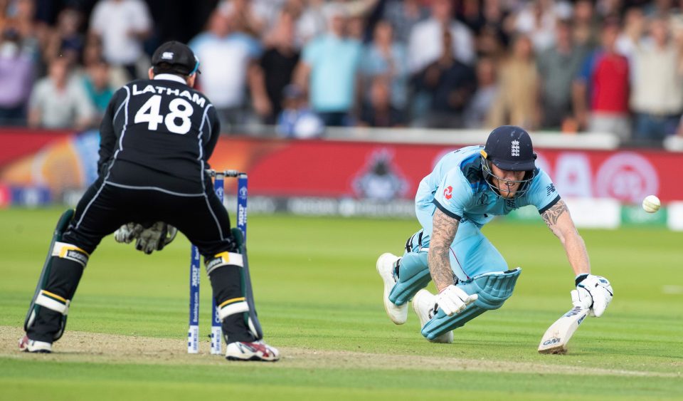  The all-rounder dived for the crease, only to see the ball deflect off his bat and roll to the boundary