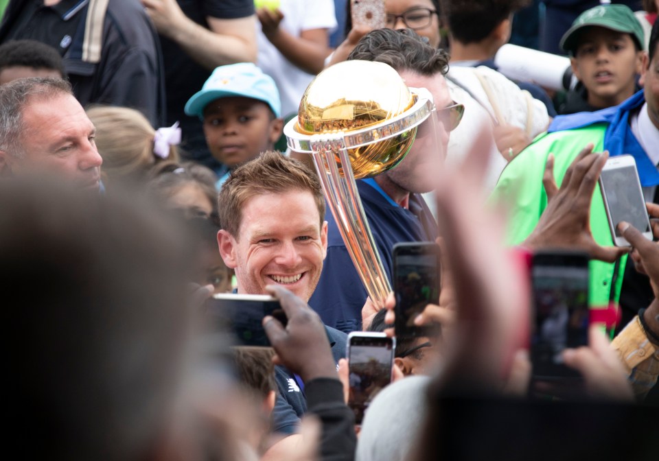  Captain Eoin Morgan posed for pictures holding the World Cup at the Oval in South London