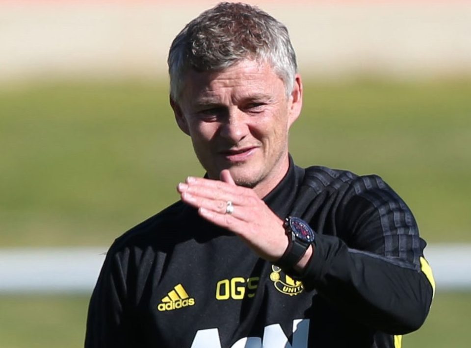  Solskjaer wants Man Utd fans to forget this frustrating summer of Pogba speculation