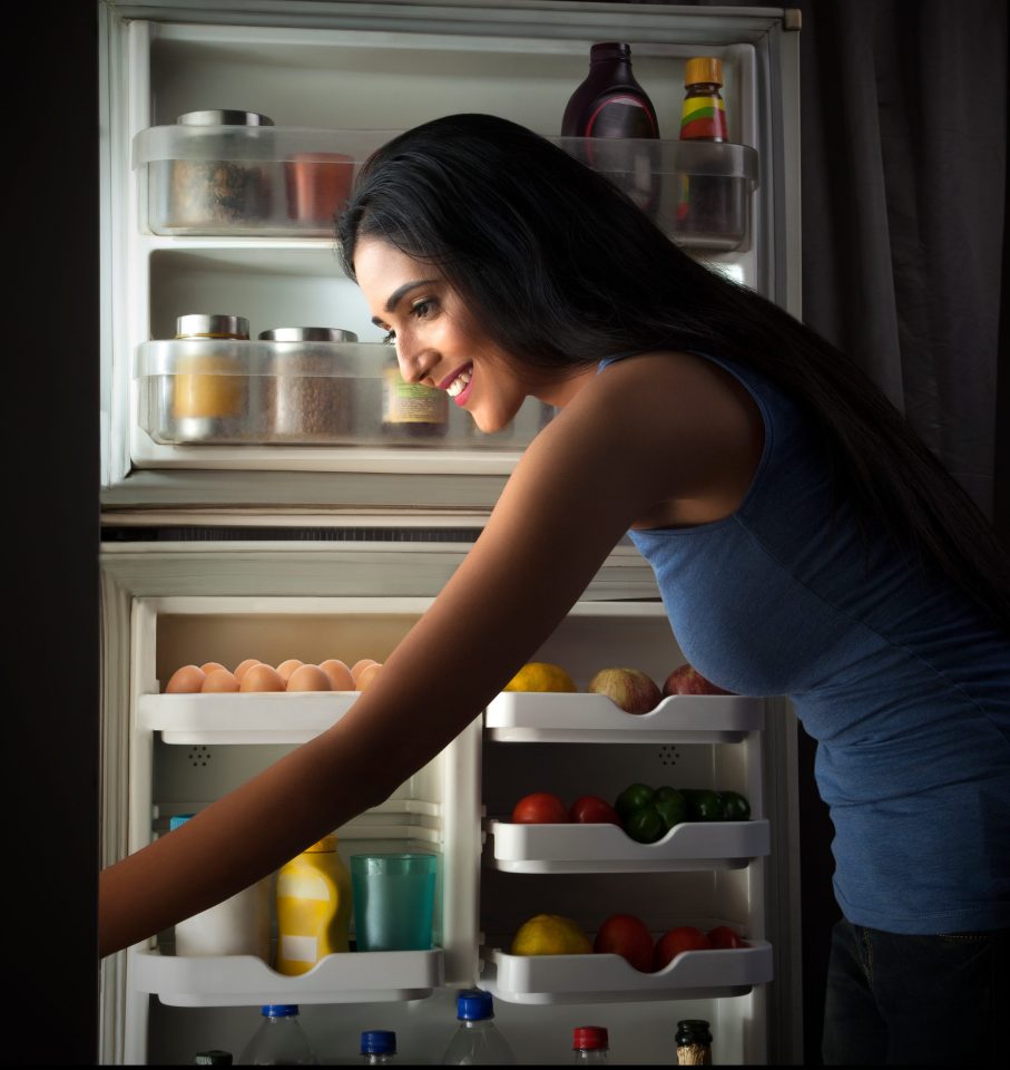  Eating late at night means the skin’s clock assumes it must be dinner time and consequently pushes back activation of the UV protection genes