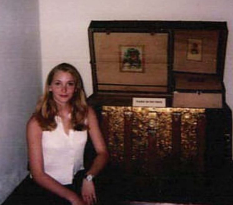 Roberts at a museum in New Mexico in 2001 in a photo apparently taken by Epstein