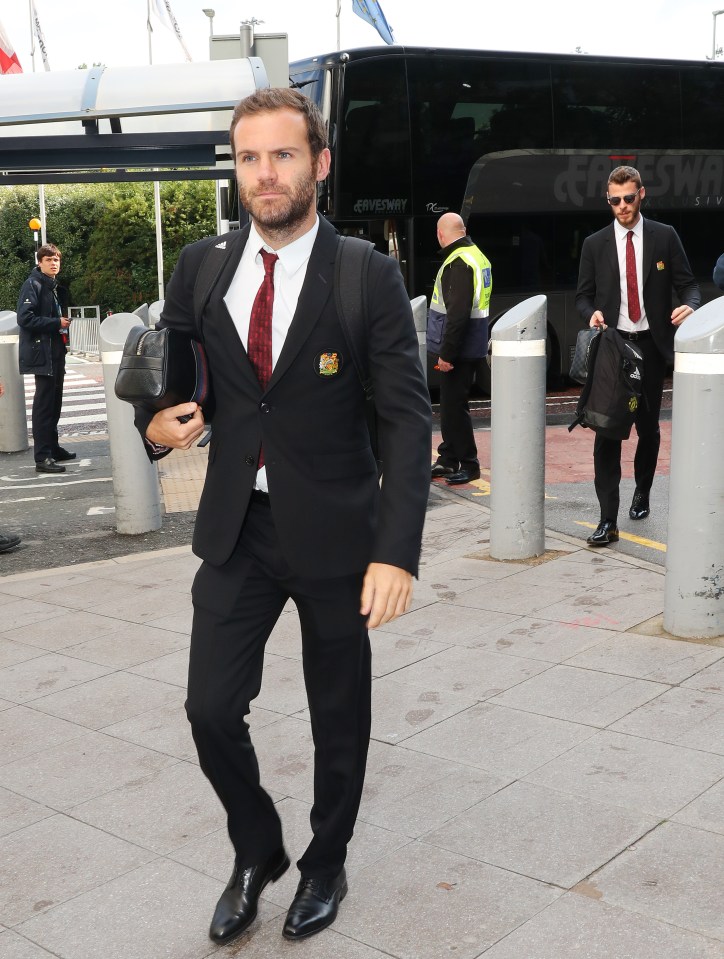  Juan Mata extended his contract with Man Utd earlier this summer