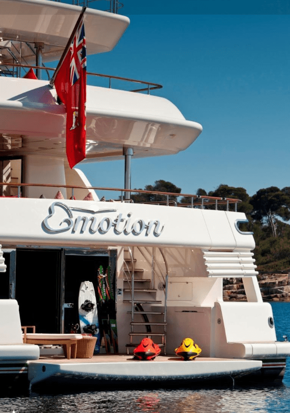  The Emotion II has an outdoor screen than can be extended on the back of the boat