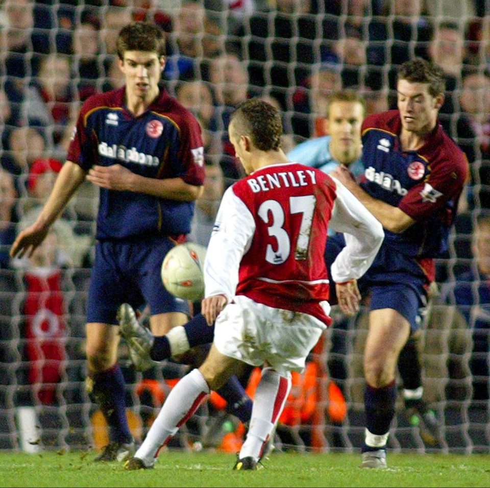  David Bentley announced himself with a brilliant chip against Middlesbrough in the FA Cup