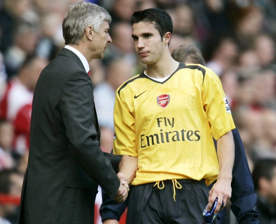  Van Persie says Wenger did not come forward with a new deal and thats why he left Arsenal