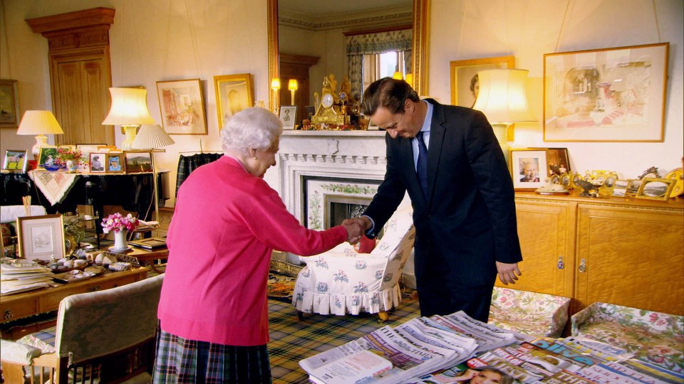  The Queen took a meeting with David Cameron in her Balmoral study in 2013