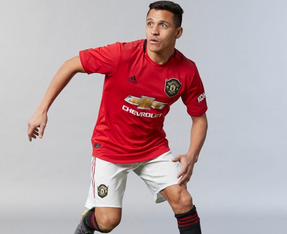  Alexis Sanchez put some movement into his poses - something fans might not have seen enough of last season