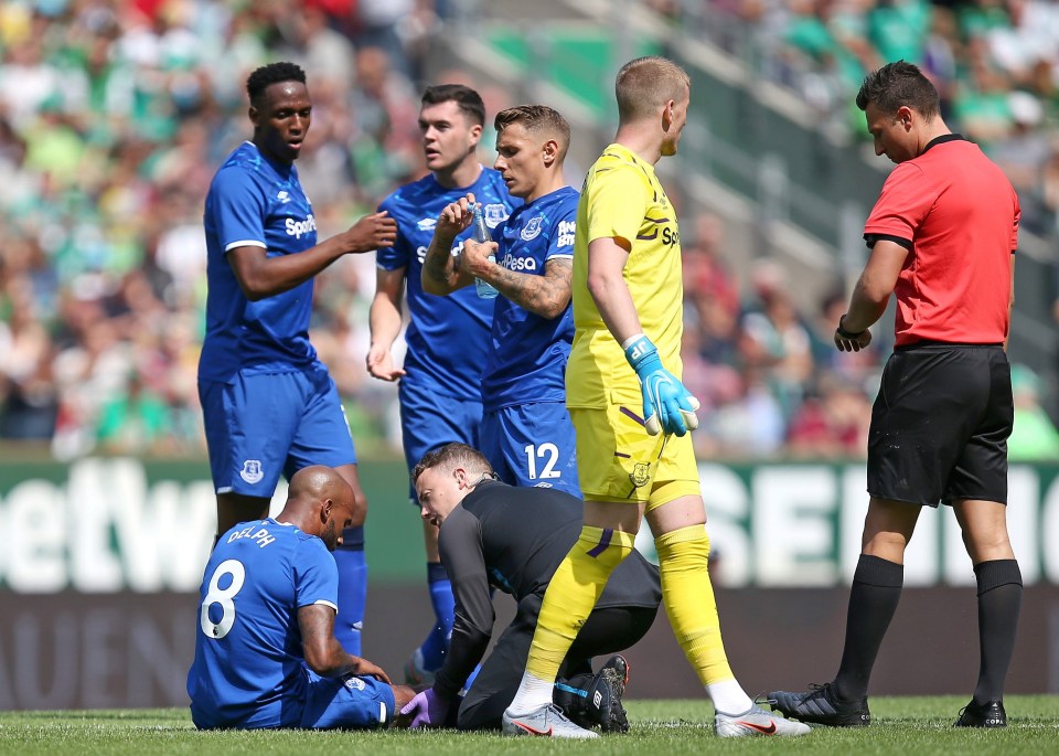 Fabian Delph has been forced off Everton’s friendly with Werder Bremen through injury